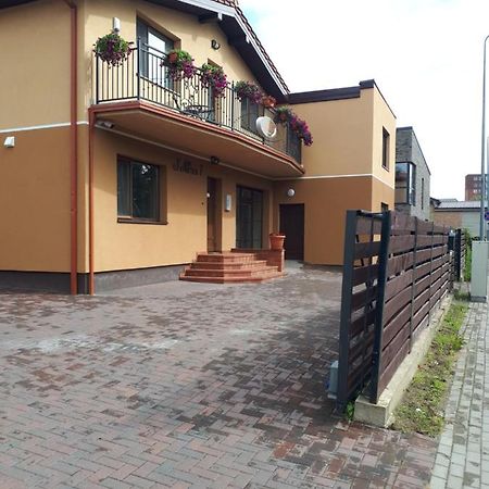 Juro Guest House Šiauliai Dış mekan fotoğraf