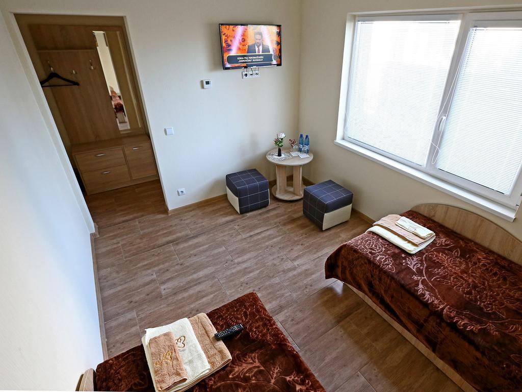 Juro Guest House Šiauliai Dış mekan fotoğraf