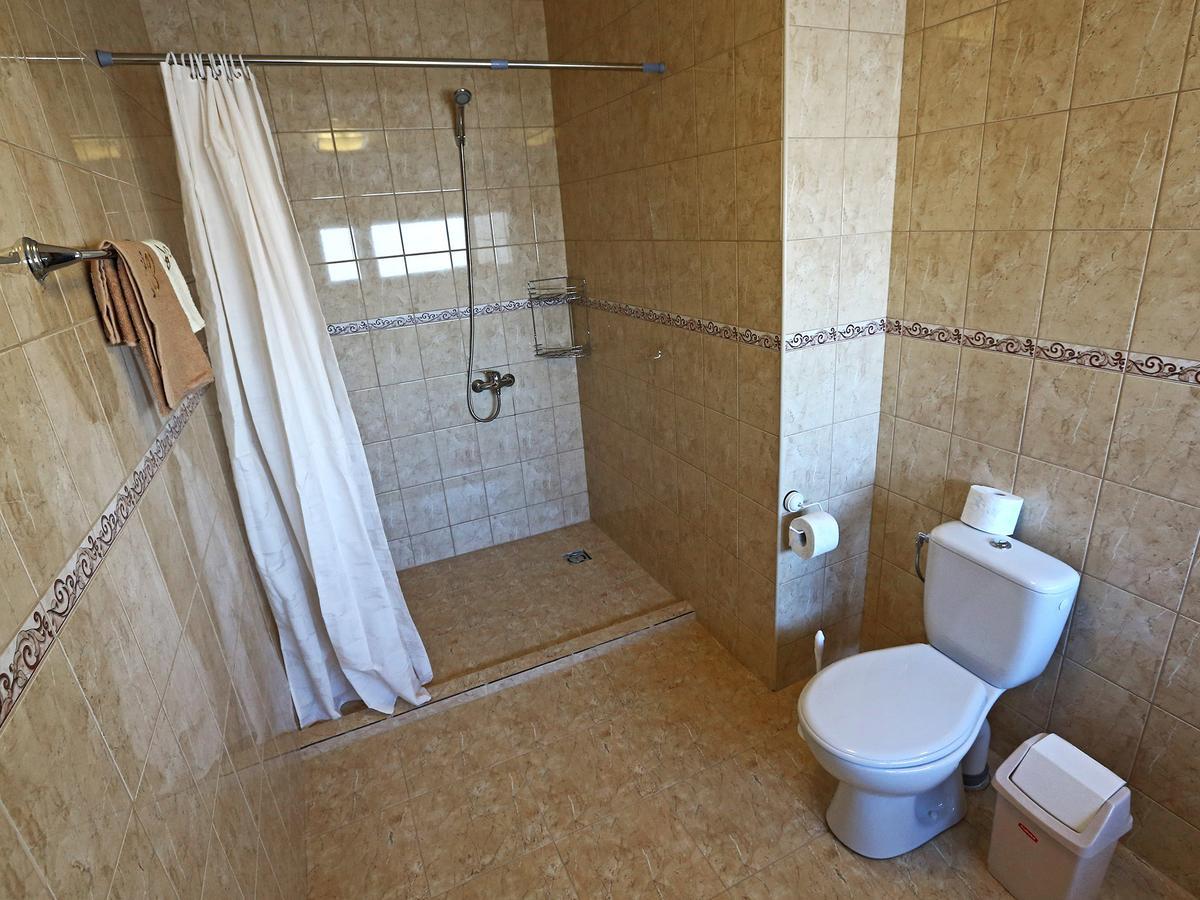 Juro Guest House Šiauliai Oda fotoğraf